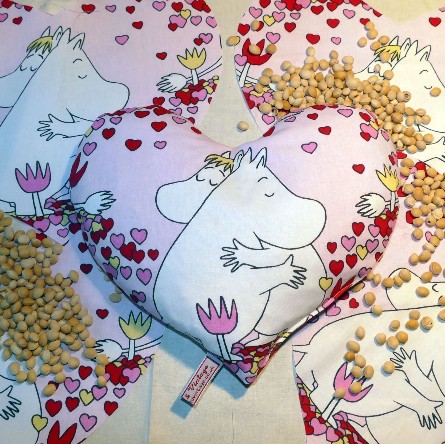 Thermal Moomin Heart Cushion