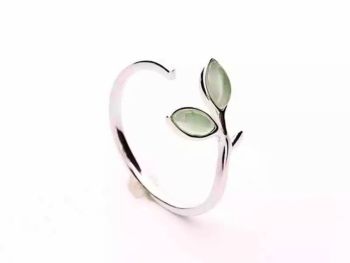 Green Leaf Ring