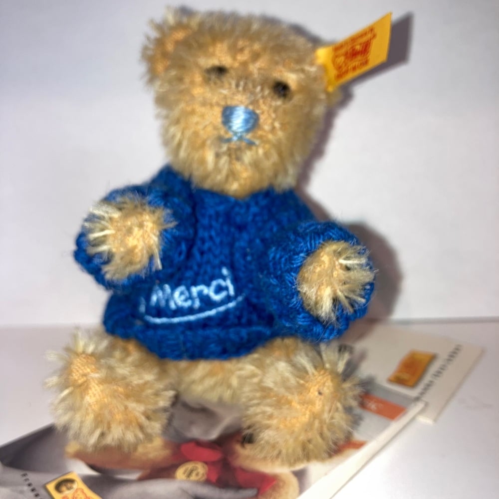 Steiff Miniature Hanging Bear " Merci " 2004 EAN 028243