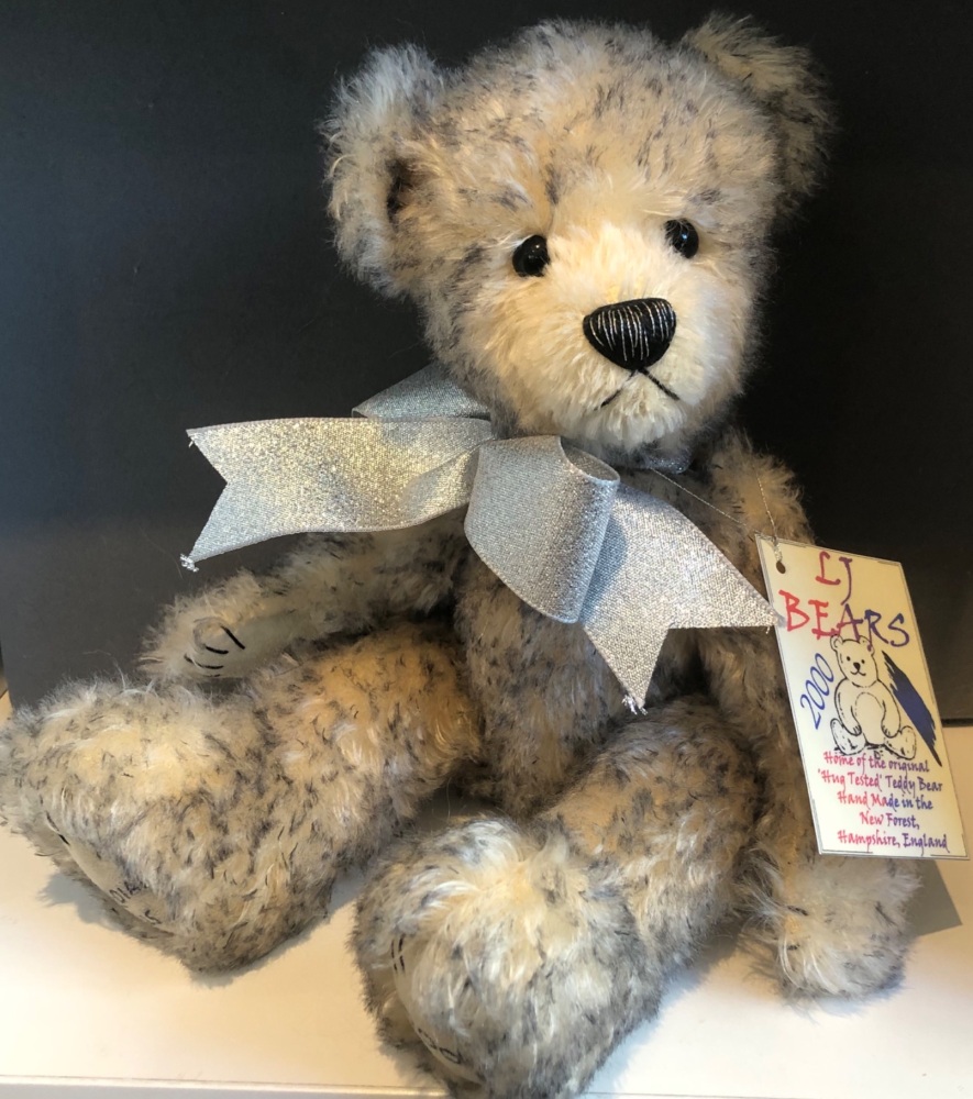 Meridian by LJ Bears