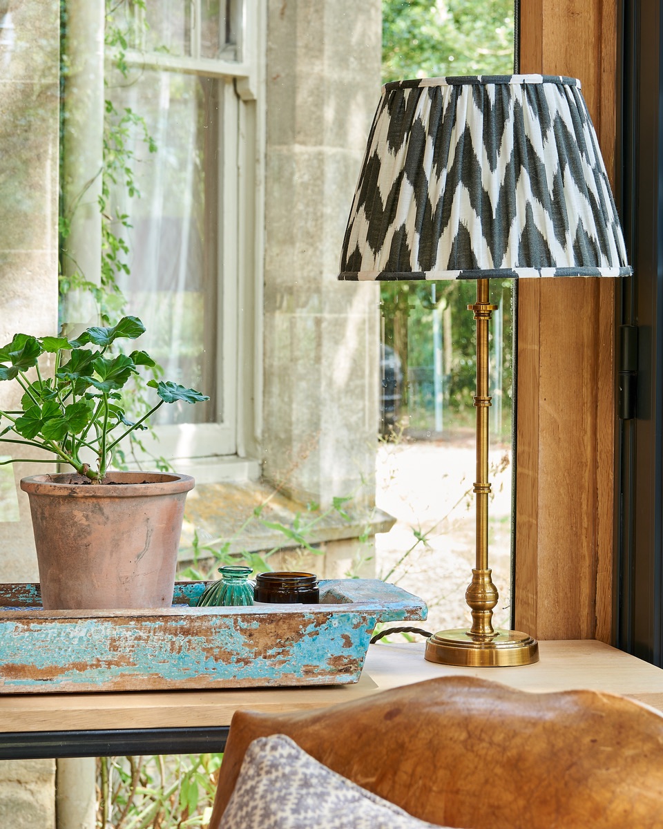 cotswold interior,pooky lighting, vintage leather chair,interior styling,interior designer in oxfordshire
