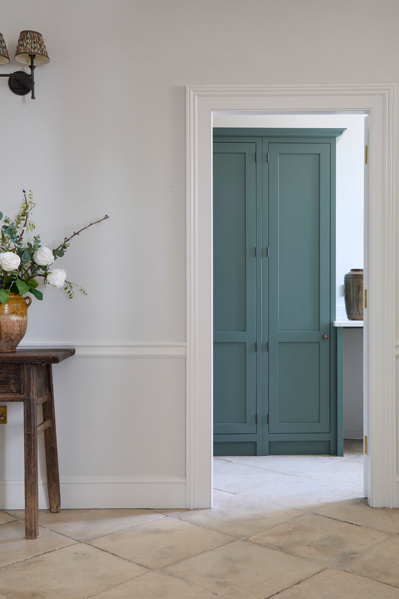 Cotswold Interiors Cotswold homes Cotswold style Cotswold living Oxfordshire The Cotswolds Country homes Period property Grade 2 listed,charles mullineaux,zota,mike Garlick, Darrow and ball, hallway