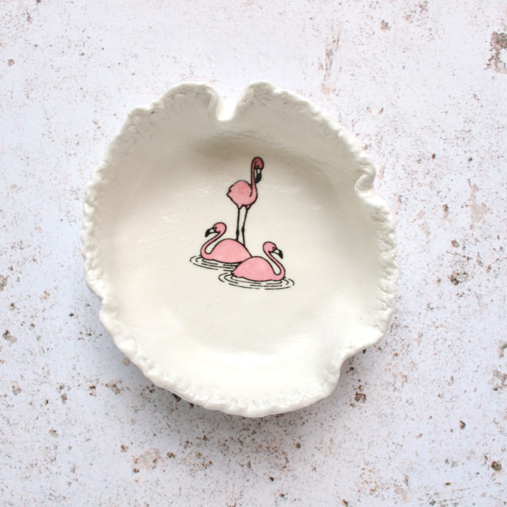 Pink flamingos trinket dish, for your rings, earrings and delicate chains.