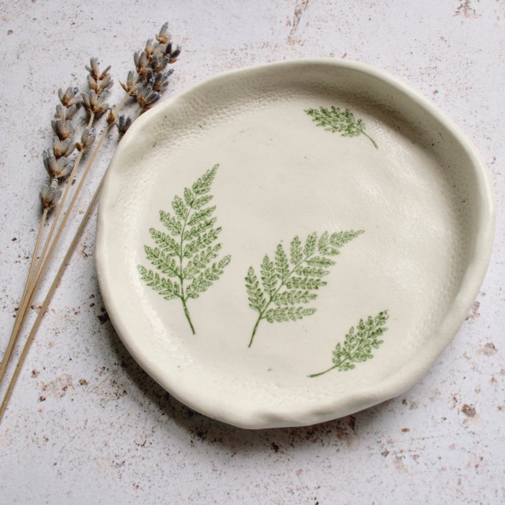 Fern ceramic dish, for your rings, earrings or tealights.