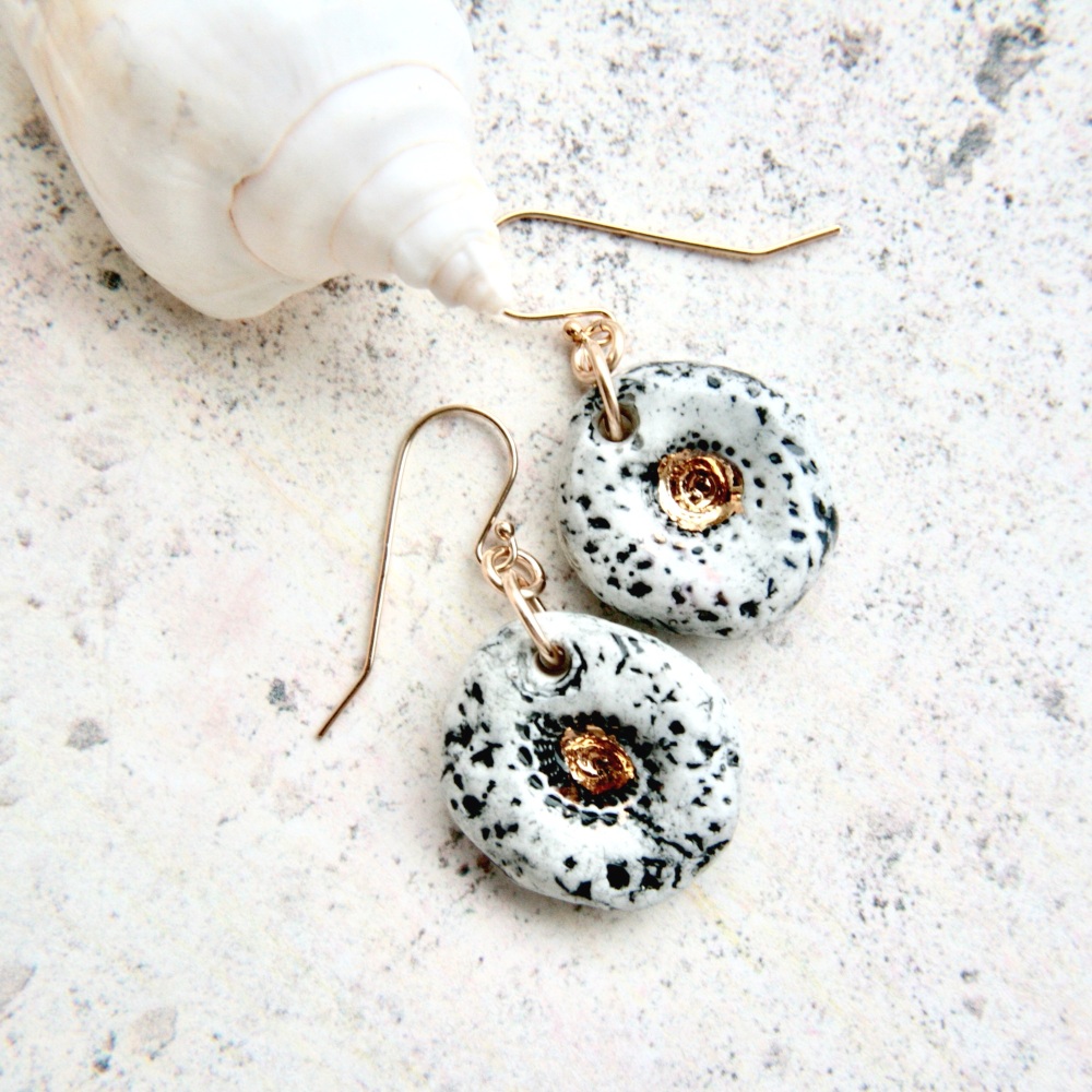 Porcelain earrings, spiral shell.