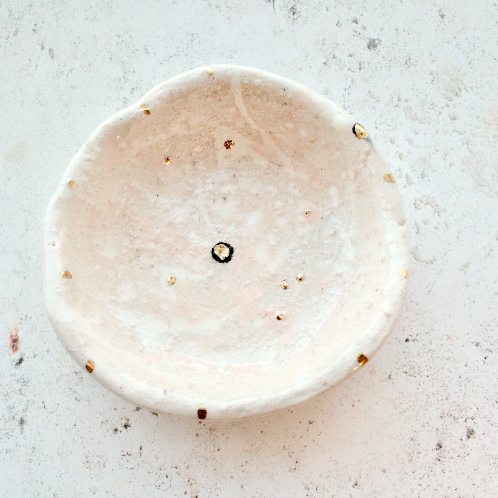 Ceramic dish with gold splashes,  for  jewellery, palo santo, crystals  or candles. Blush pink.