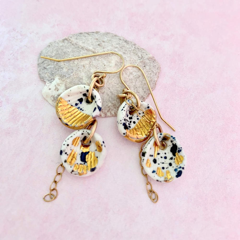 White and gold seashells -  dangle earrings