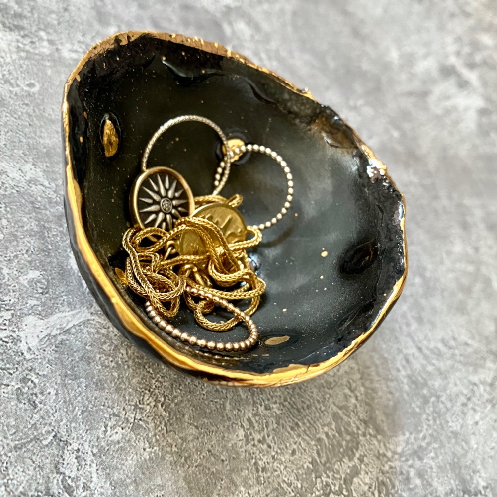 Black porcelain trinket dish with gold rims, for your jewellery or candles, gold splashes