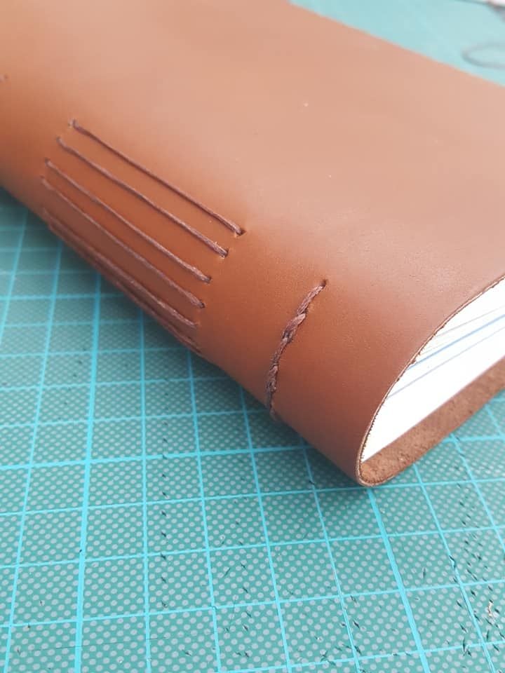 leather stamped jewellery making workshop