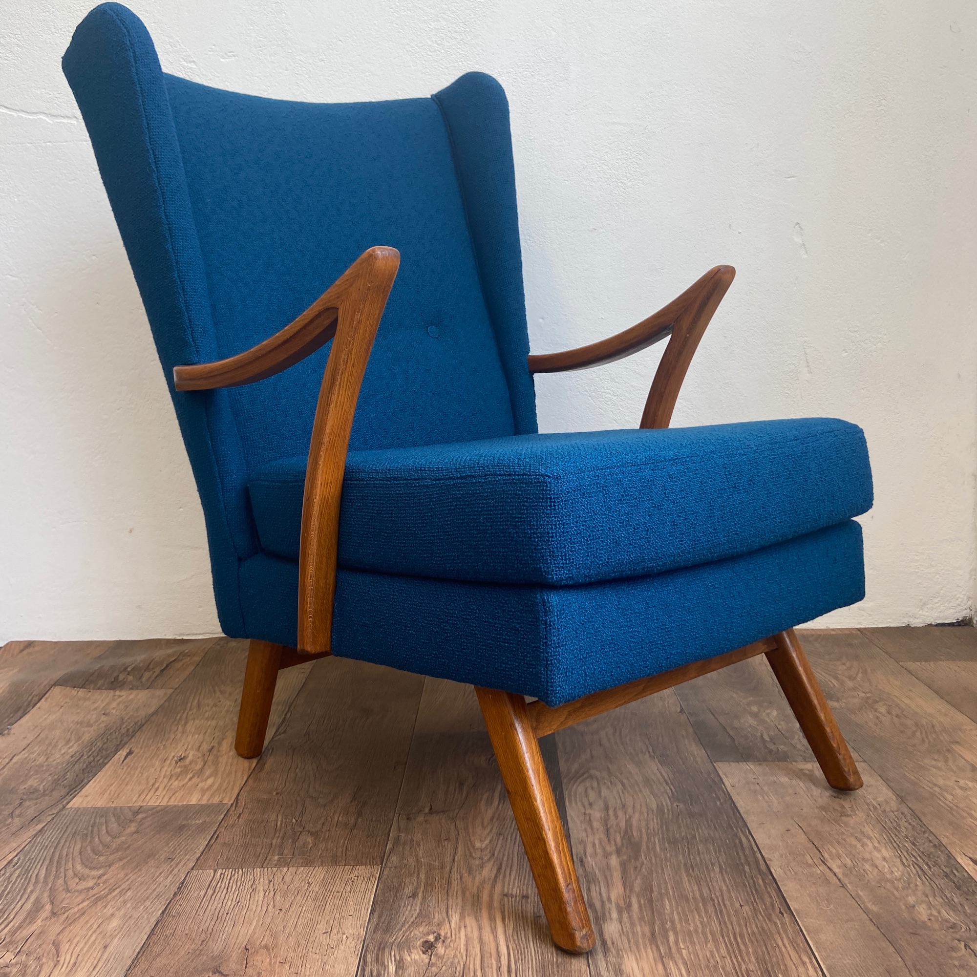 Furpro mid century arm chair