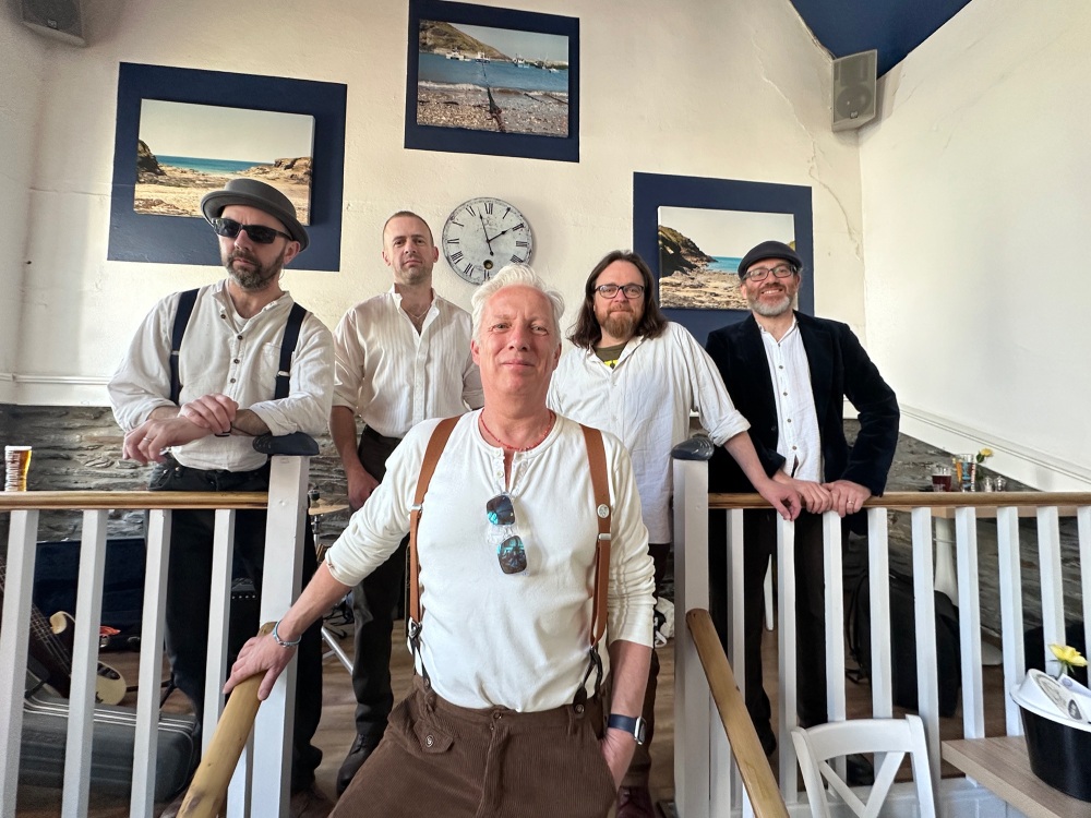 Pictures from the 2024 Port Isaac Shanty Festival