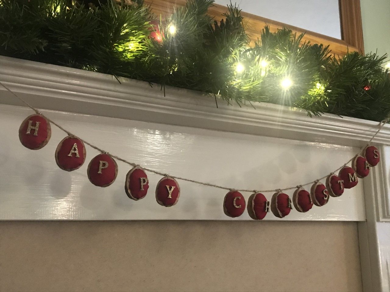 Happy Christmas nutstring
