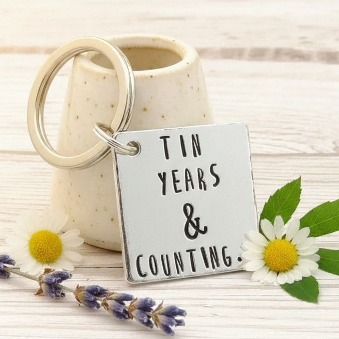 Tin Years & Counting Keyring – 10th Wedding Anniversary Aluminium Gift