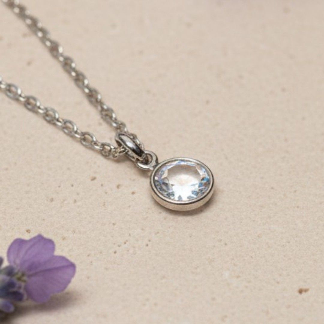 April Birthstone Necklace – Clear Crystal Diamond Pendant