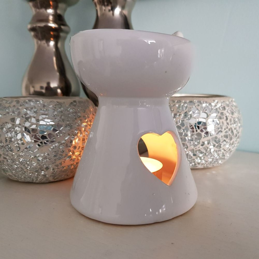 Heart White Ceramic oil burner 