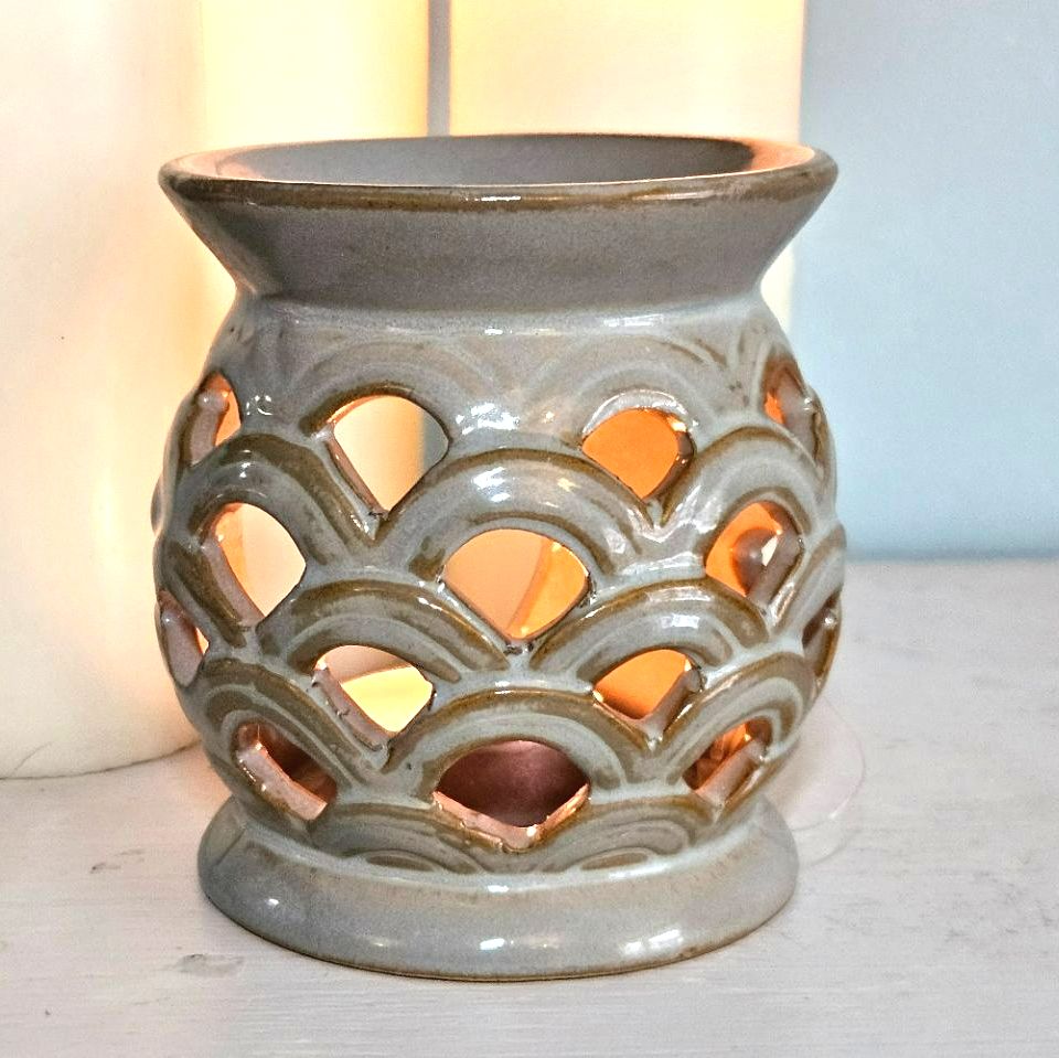 Scallop Brown washed Ceramic oil burner
