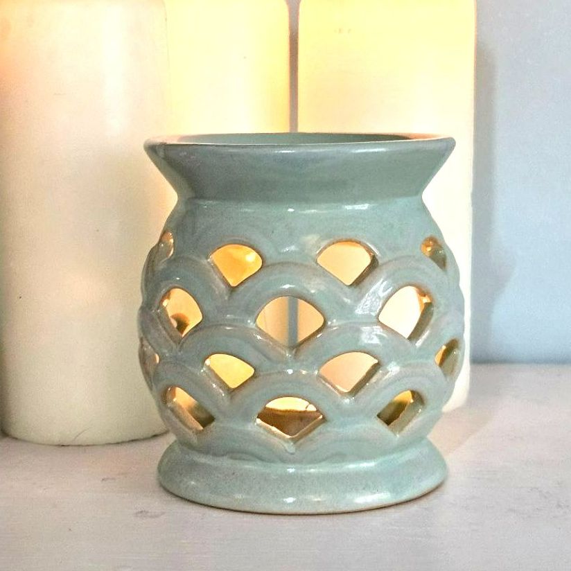 Scallop Green washed Ceramic oil burner