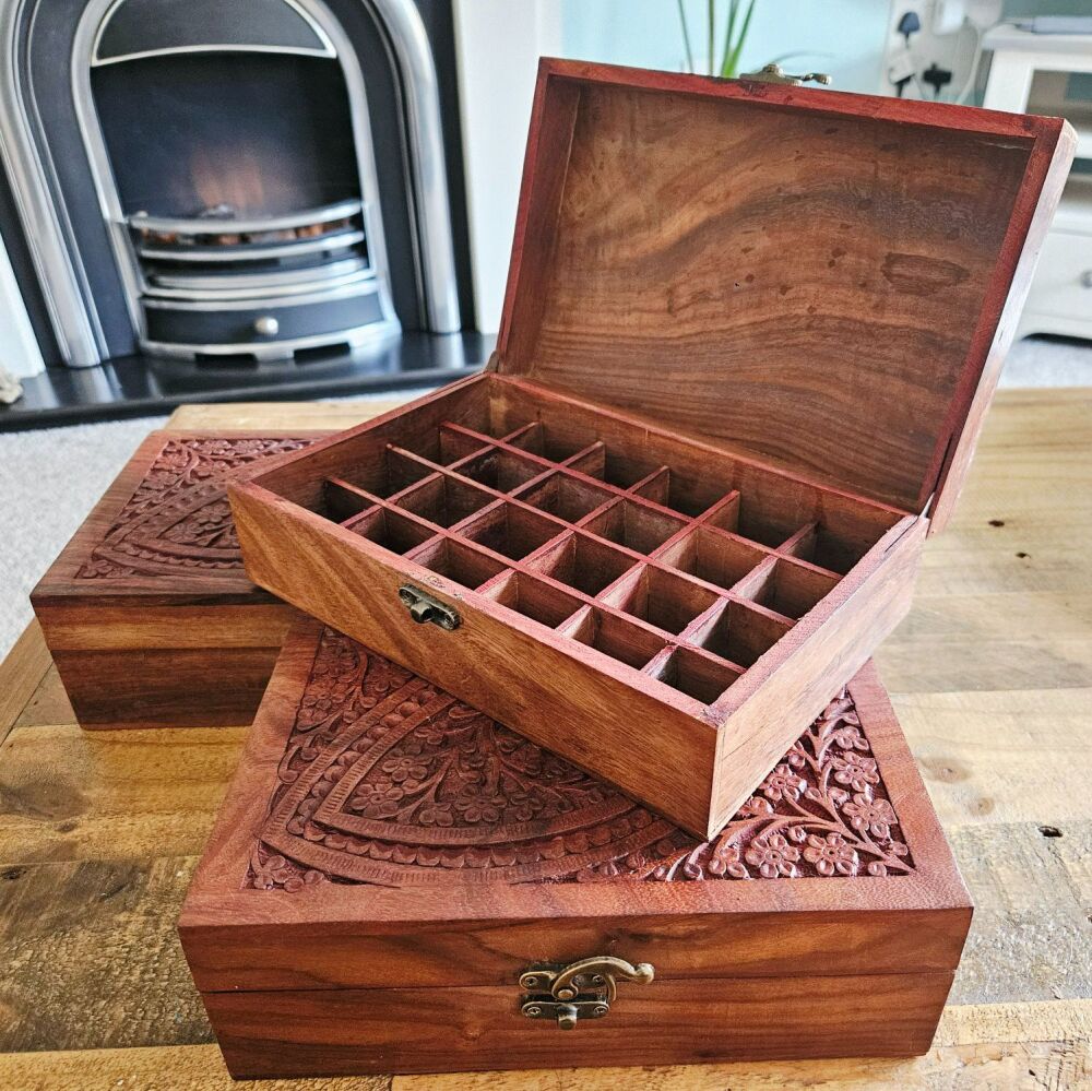 Wooden aromatherapy oil storage box for 24 x 10ml essential oil bottles