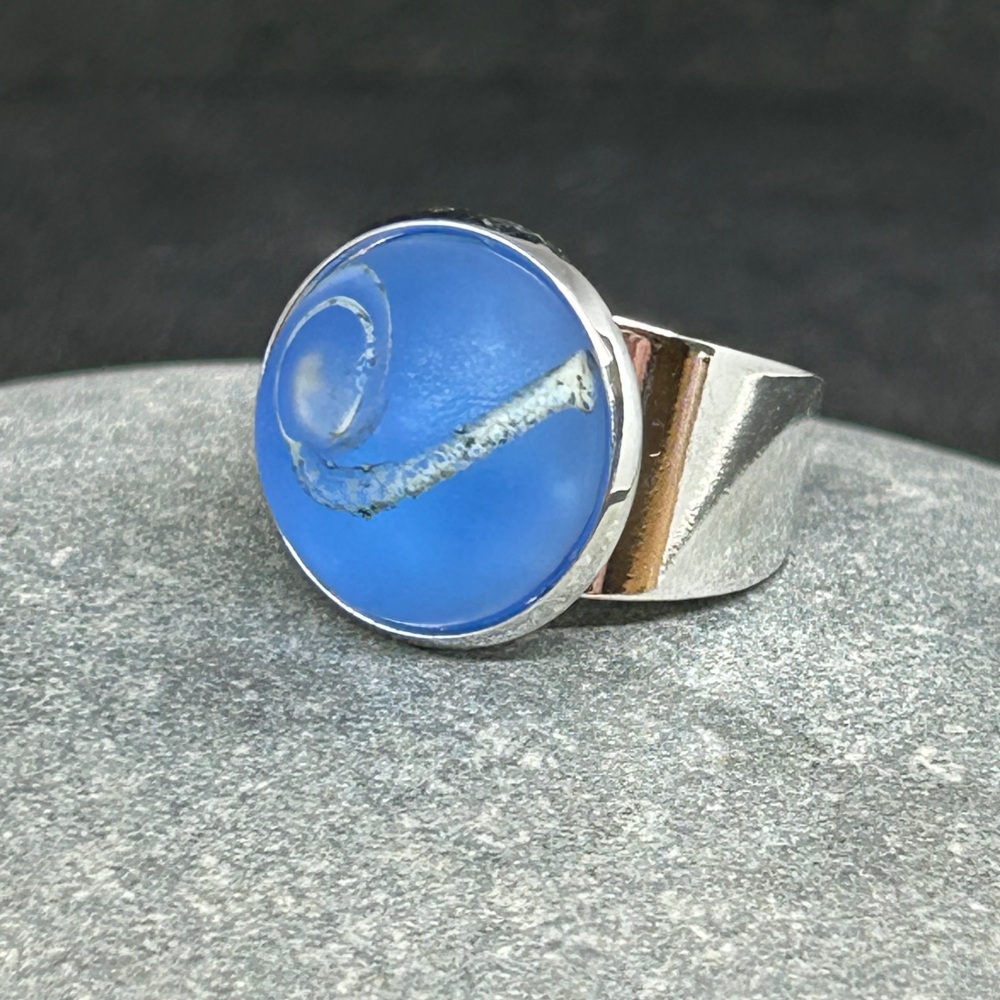 Pure Shores ring; mid blue