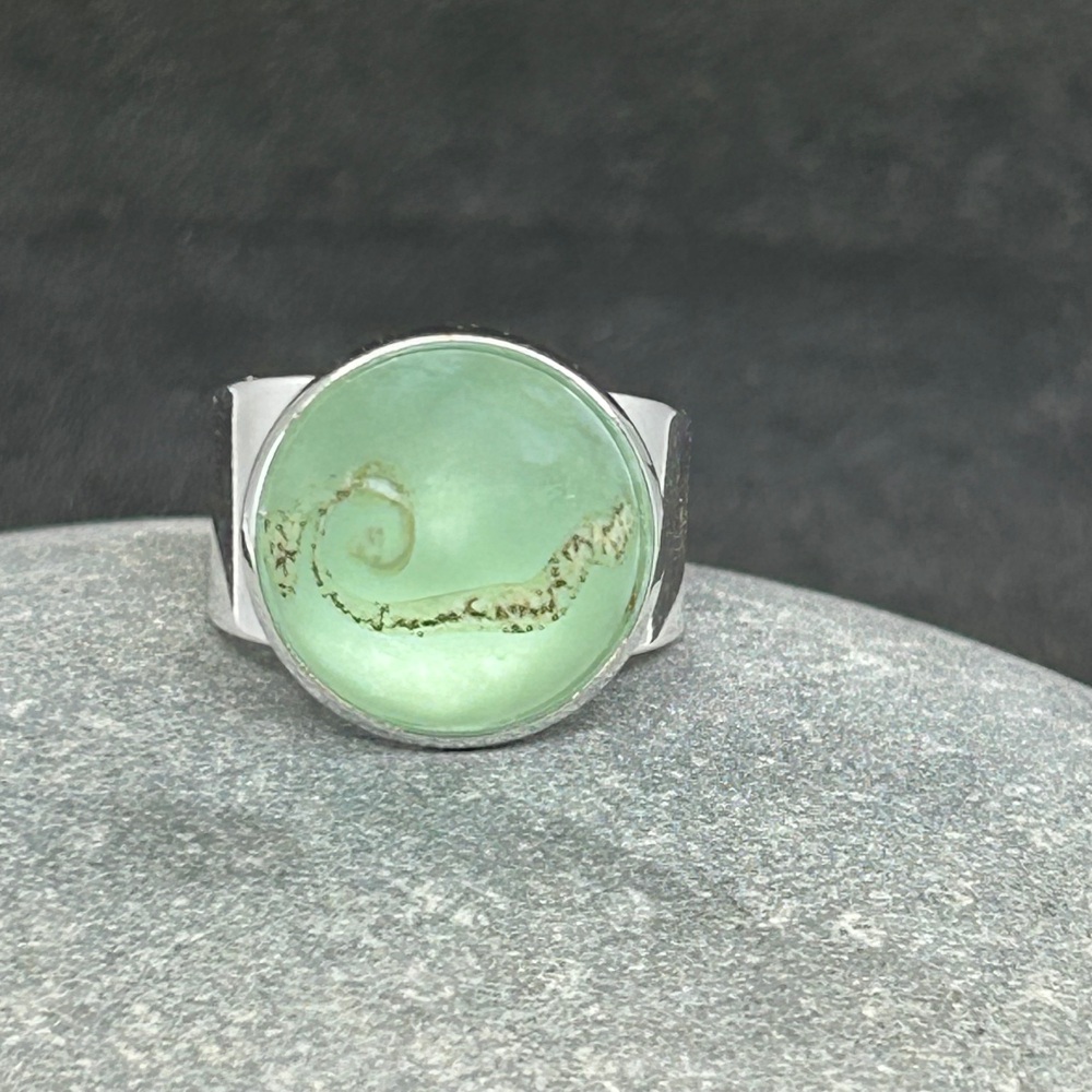 Pure Shores ring; palest green