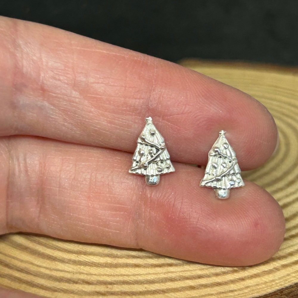 Fine silver fancy Christmas tree studs