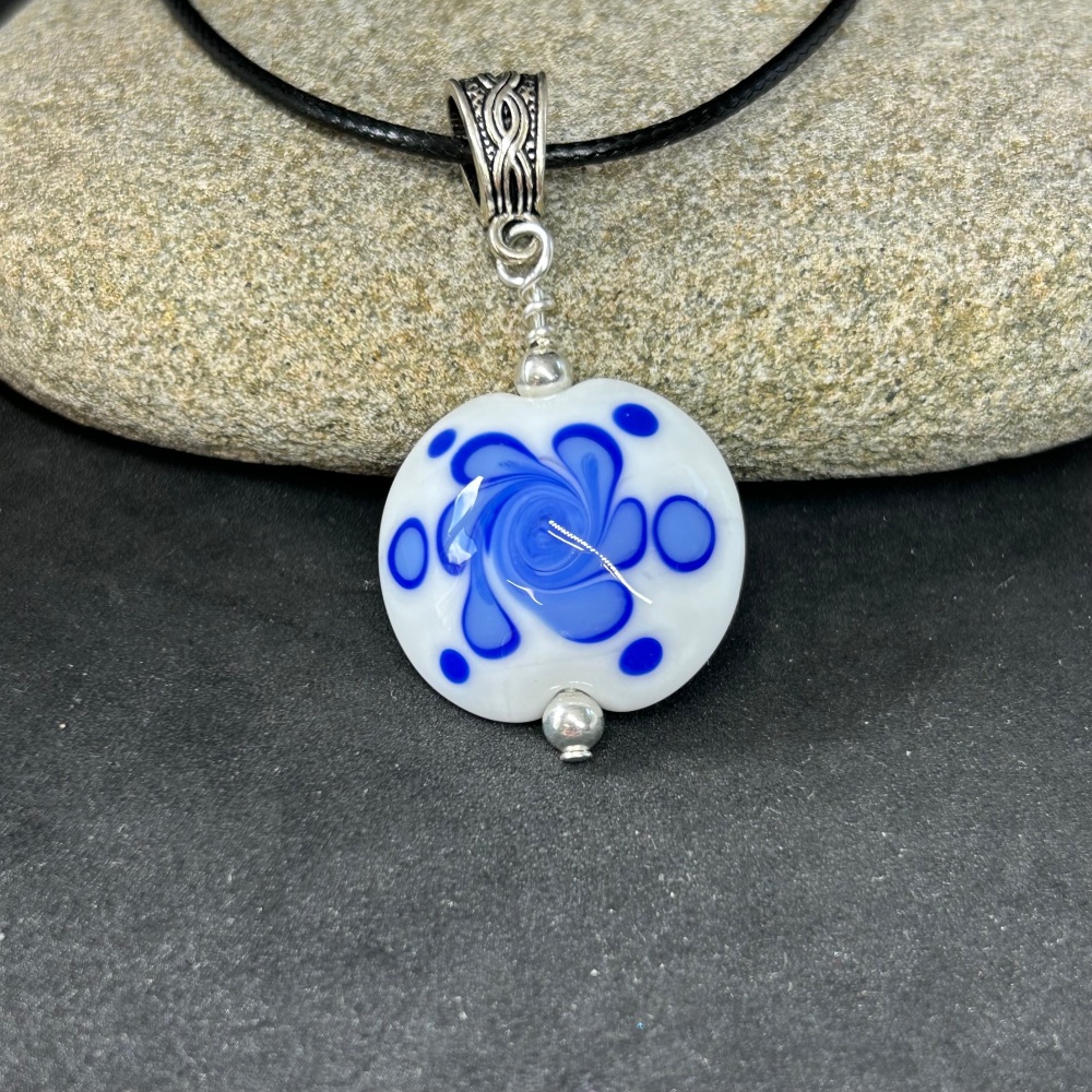 'Fiore’ lampwork pendant