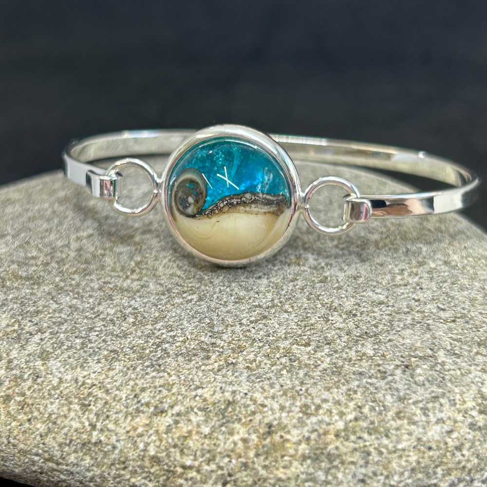 Turquoise wave clip bangle