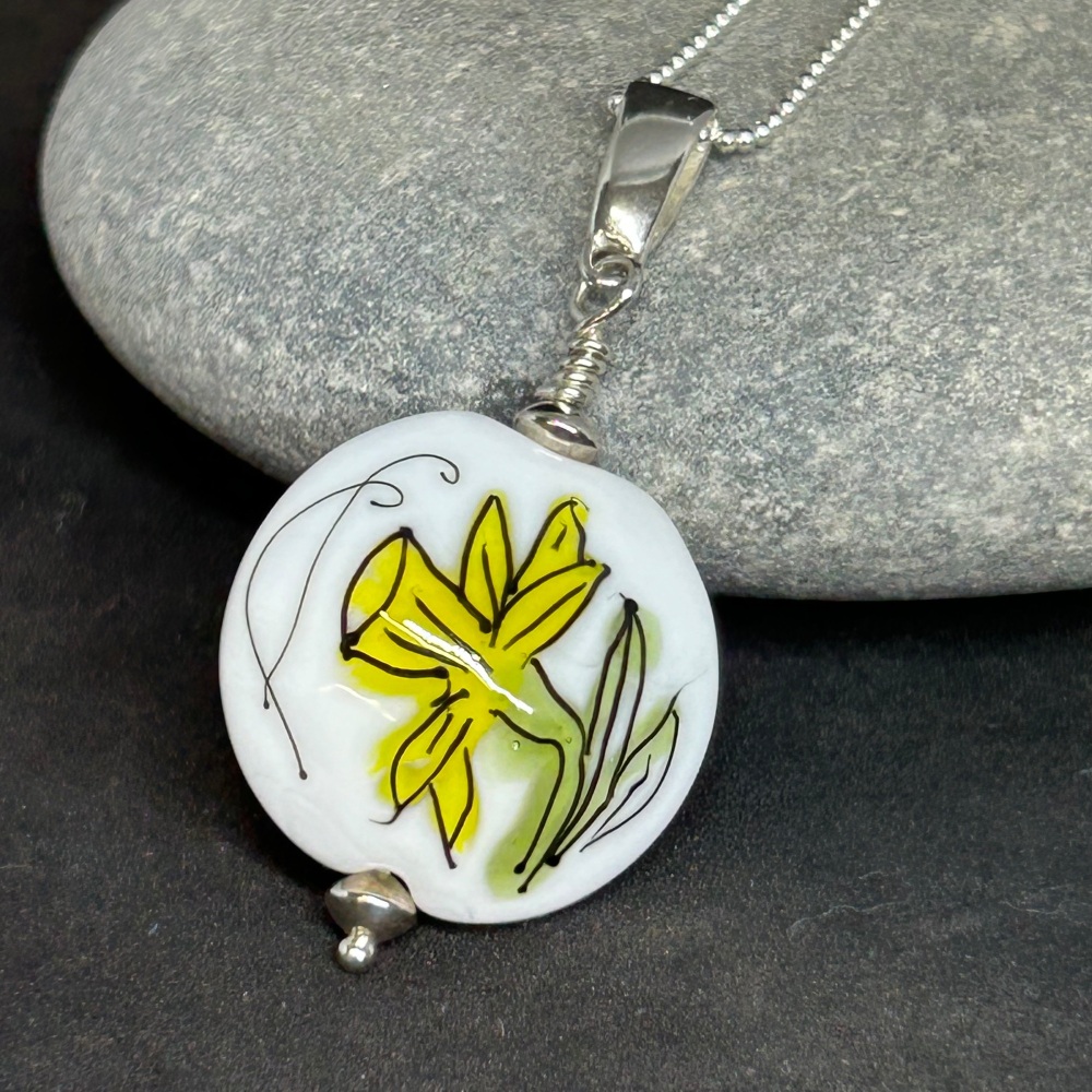 Silver glass floral pendant