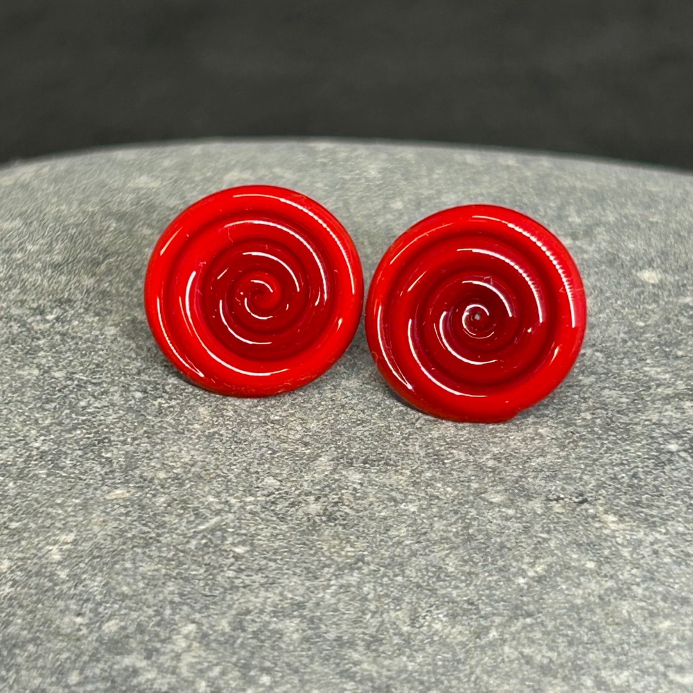Red disc earrings