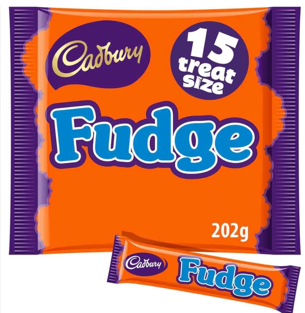 Cadbury treat size pack of fudge 202 gm (15 in bag) best before 28/2/2025 p