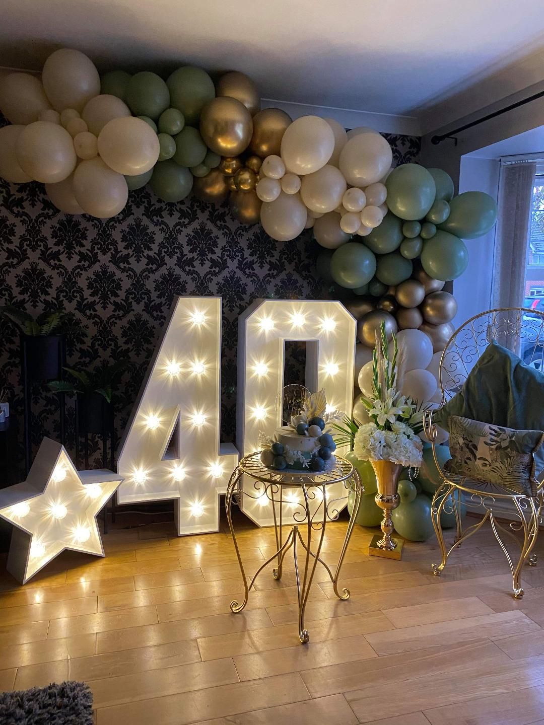 Light up LED numbers for a 40th birthday with small light up star and organ