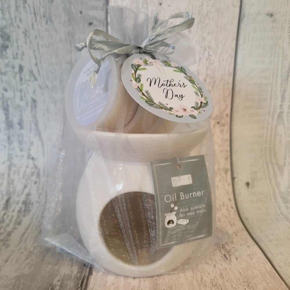 Mother's Day Wax Melt & Burner Gift Set - includes 3 soy wax melt pots