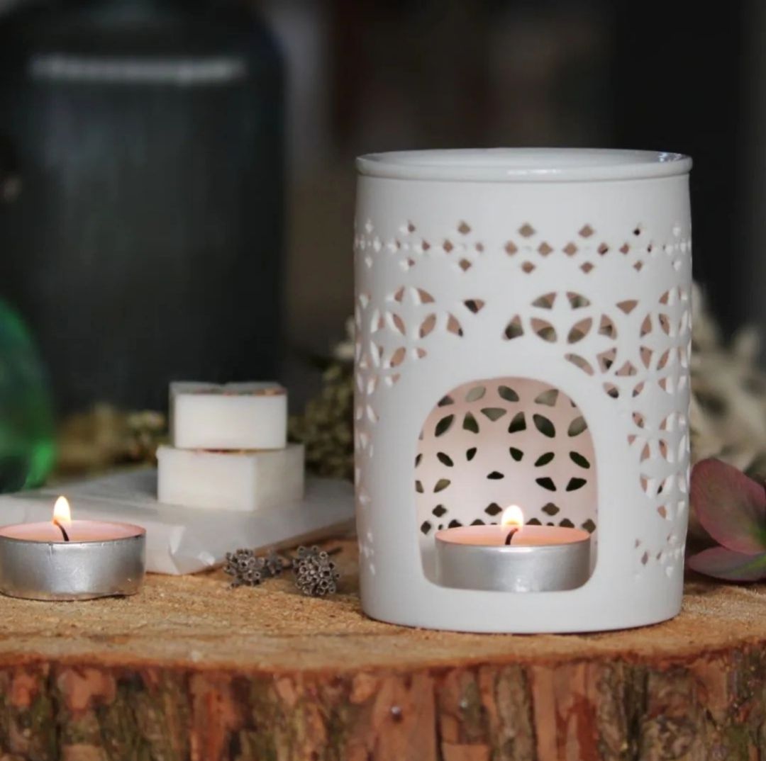 White ceramic lattice wax melt burner