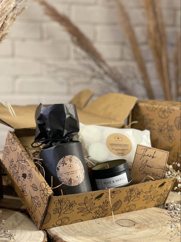 Gift Bundle (Classic Candle, Scented Tealights & Travel Candle Tin)