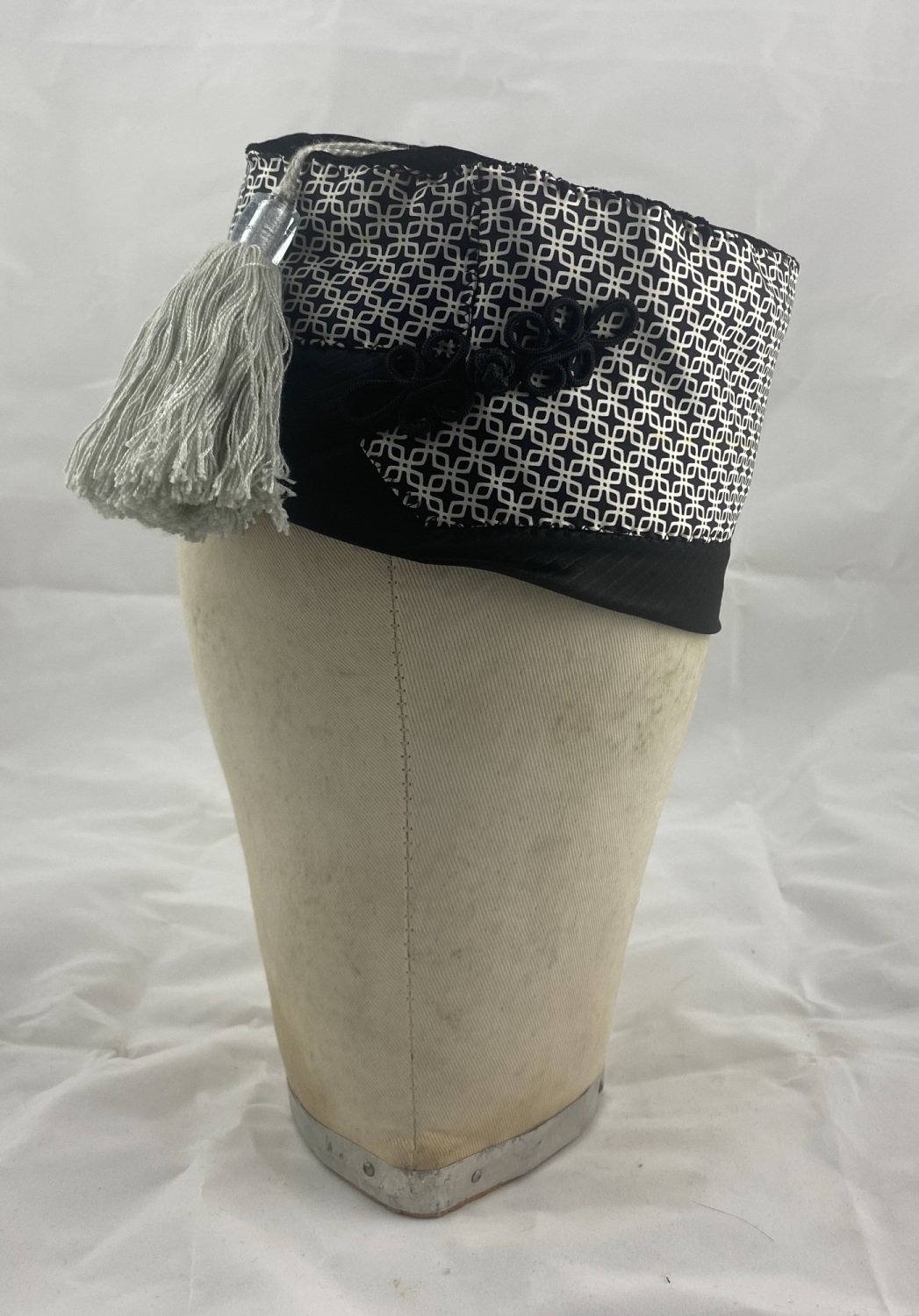 Monochrome Fancy Smoking Cap size 56cm front