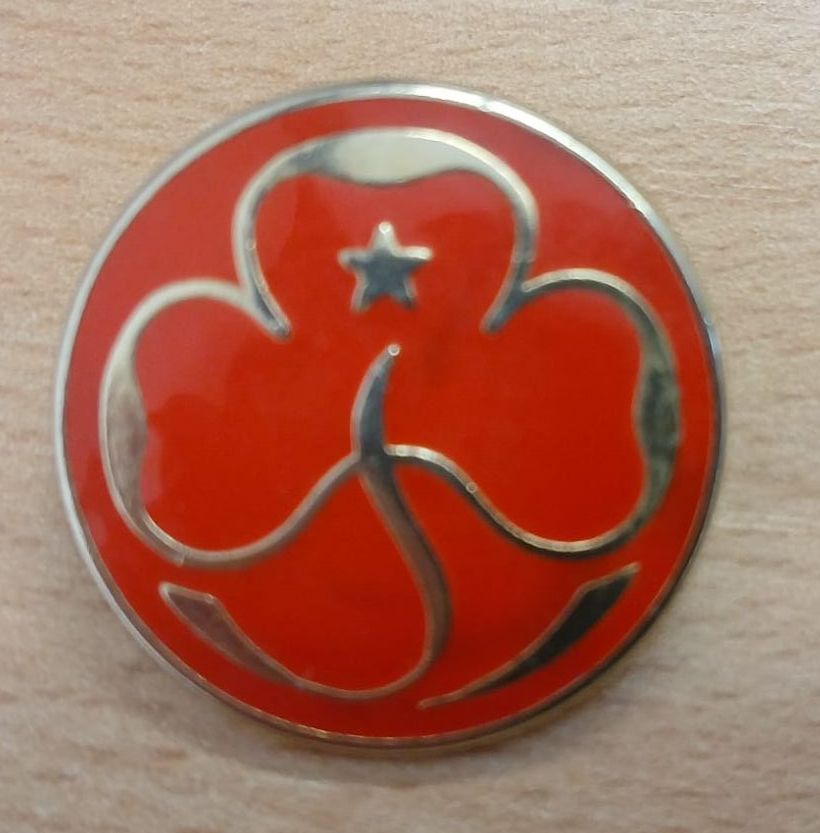 Vintage Trefoil Guild Promise Metal Promise Badge