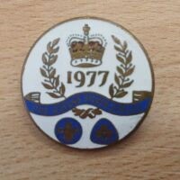 1977 Queen's Silver Jubilee metal badge