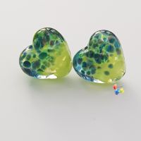 Lime Ribbon Water Lily Heart Lampwork Beads