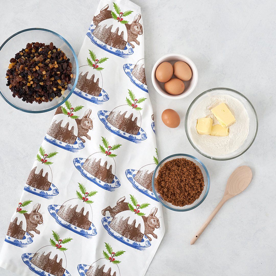 TEA TOWEL - RABBIT AND PUDDING
