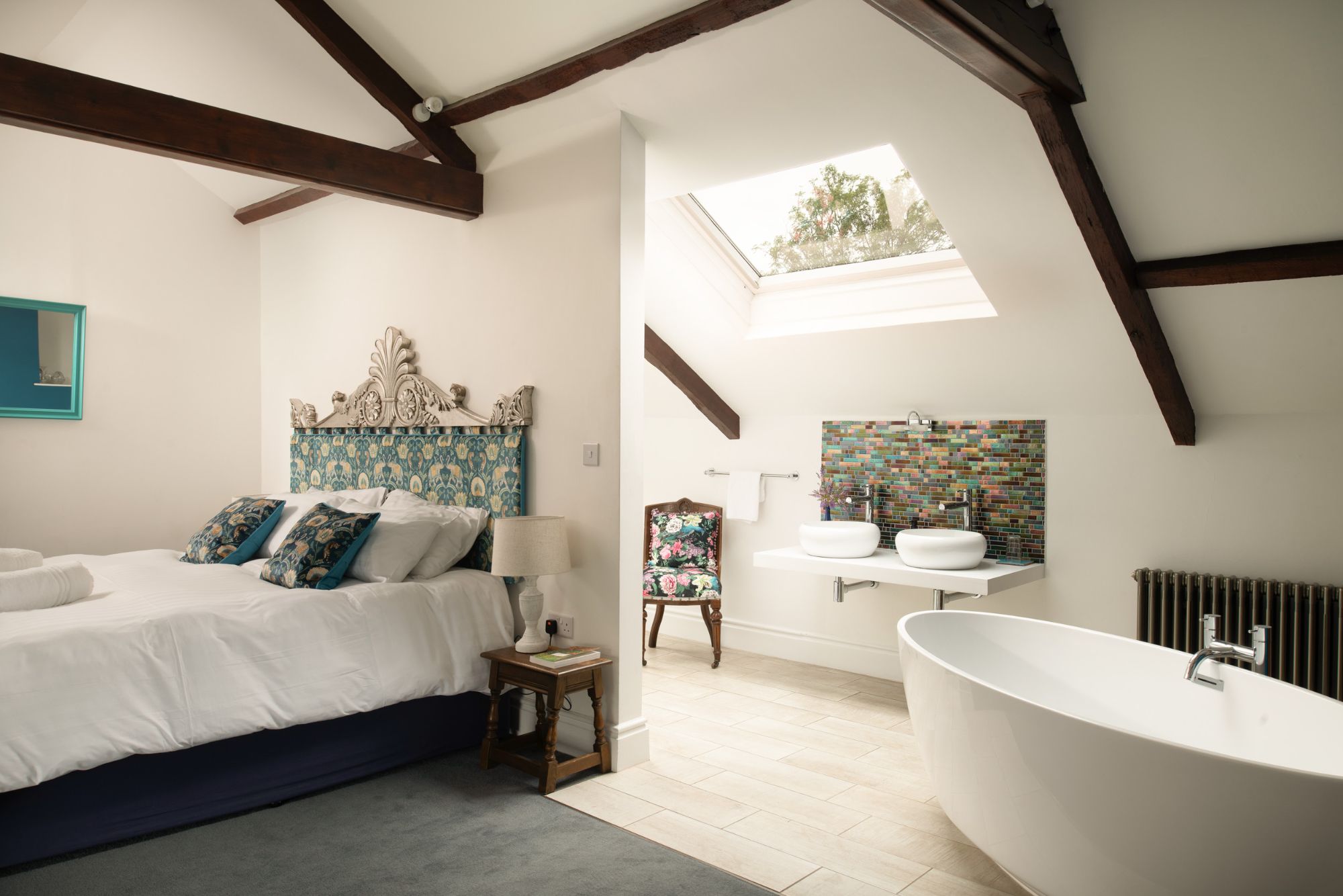 Farmhouse-Peacock-Loft-Farm-Film-Location-186