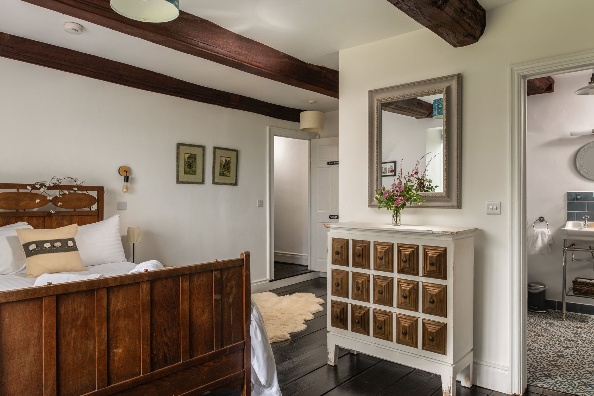 Farmhouse-White-Castle-bedroom-Historic-Houses-Wales-179