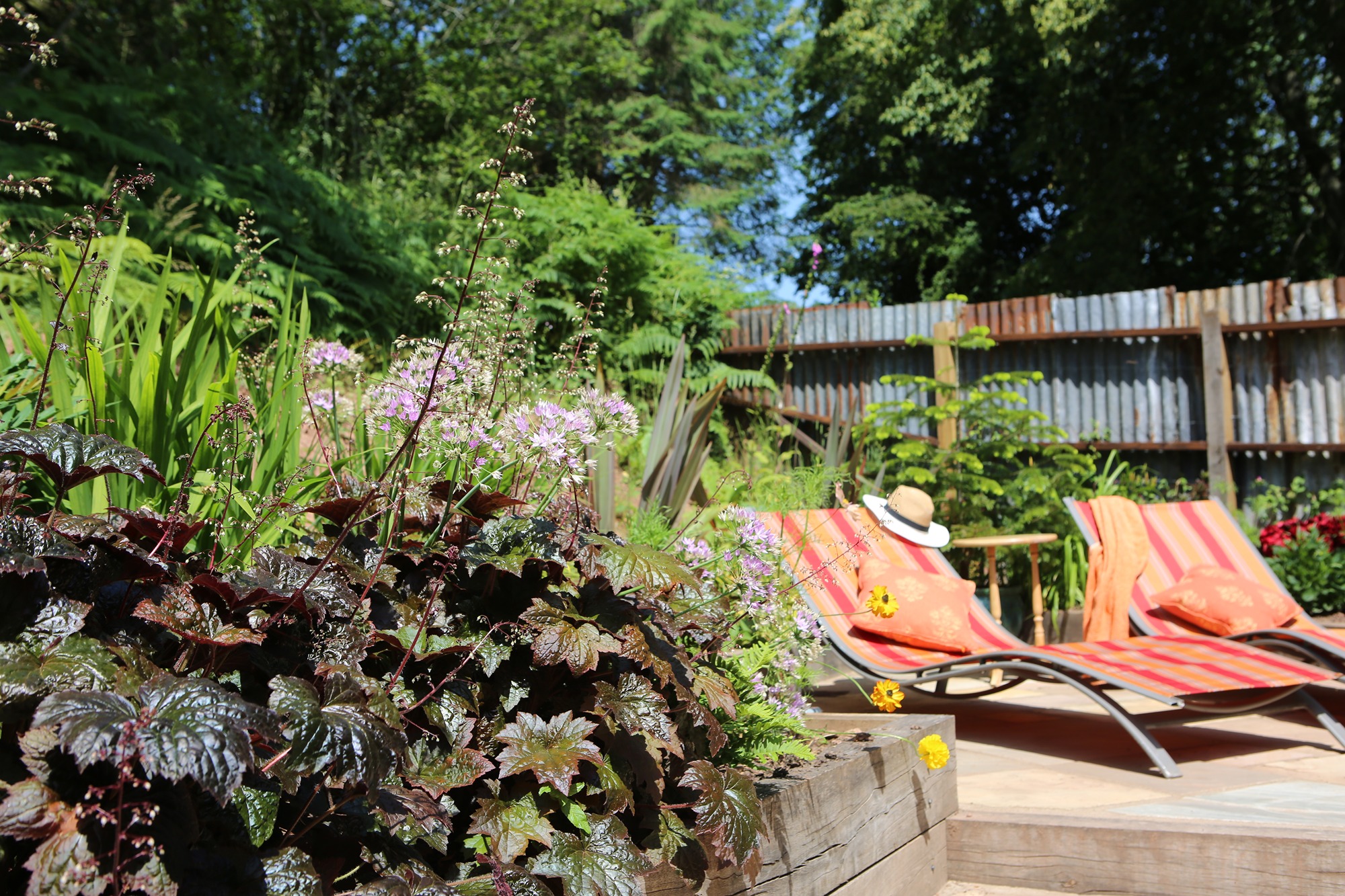 Owl-house-garden-retreat