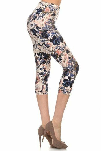 Peachy Blue Floral Capri's