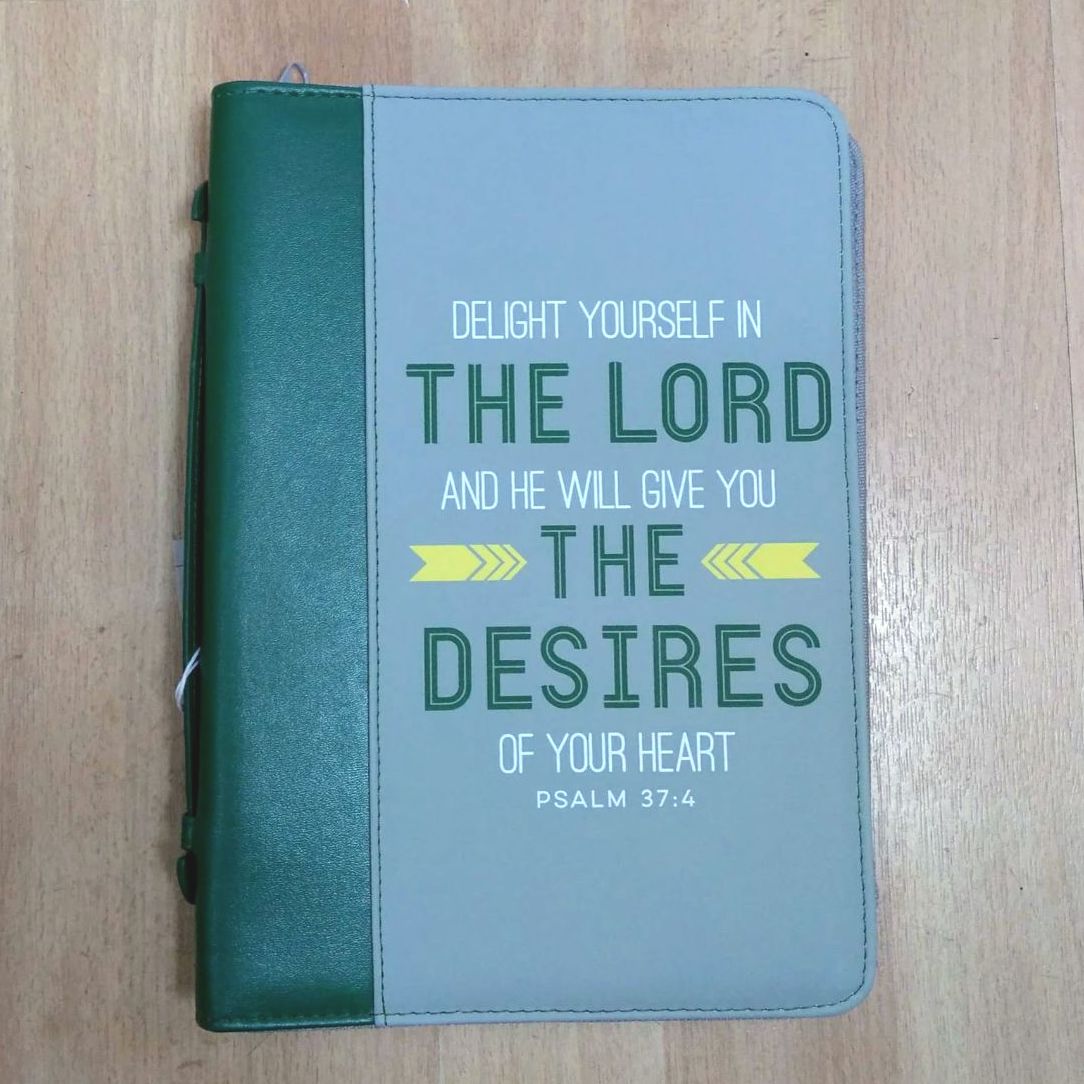 Delight yourself in the Lord Psalm 37:4 Bible Cover 