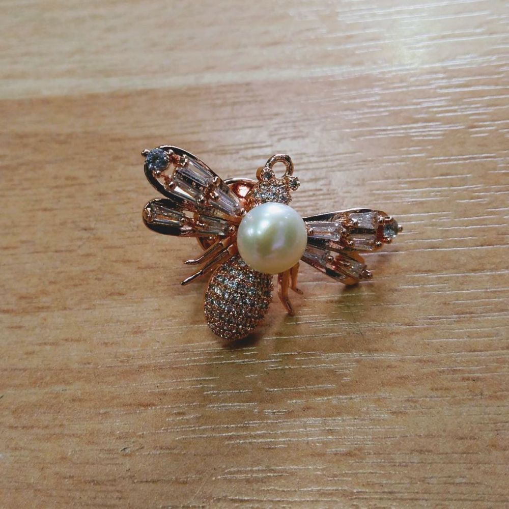 Rose Gold Bee Brooch with faux Pearl