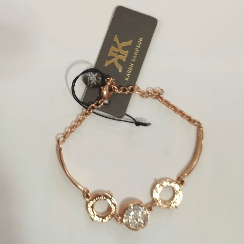 Rose Gold Bracelet with Circular detail