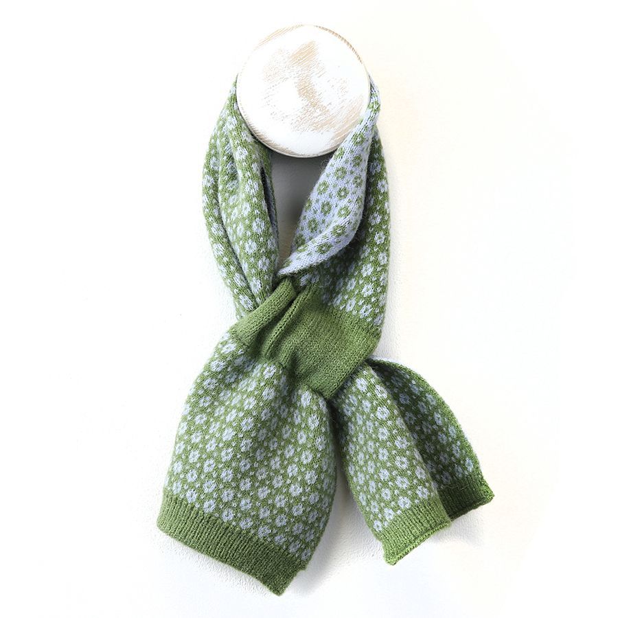 Green mix short scandi flower scarf
