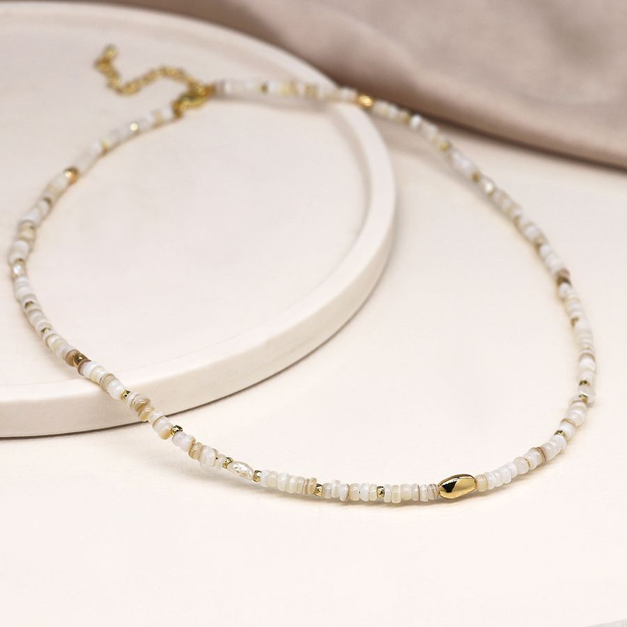 Seed pearl and faux gold beads single strand necklace