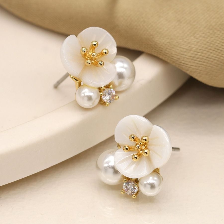 Faux gold plated flower pearl cluster studs