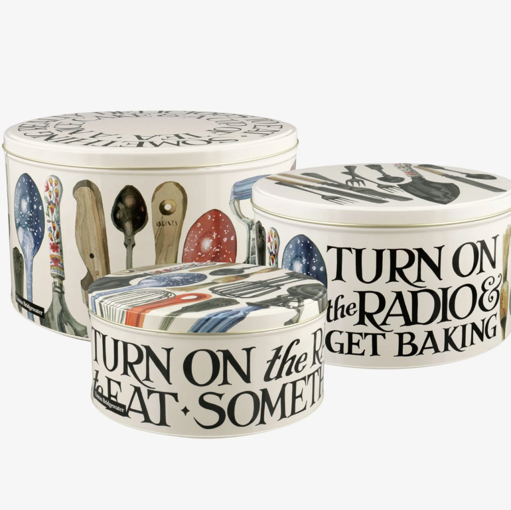 Get Baking Set Of 3 Round Cake Tins